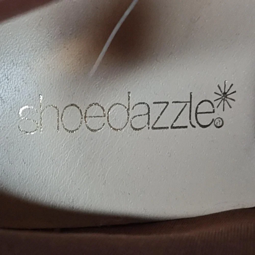 ShoeDazzle Boots Womens Size 7.5 Brown‎ Elidi Ankle Booties Pointed Toe Zip